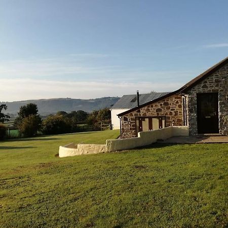 Апартаменты The Barn. Кармартен Экстерьер фото