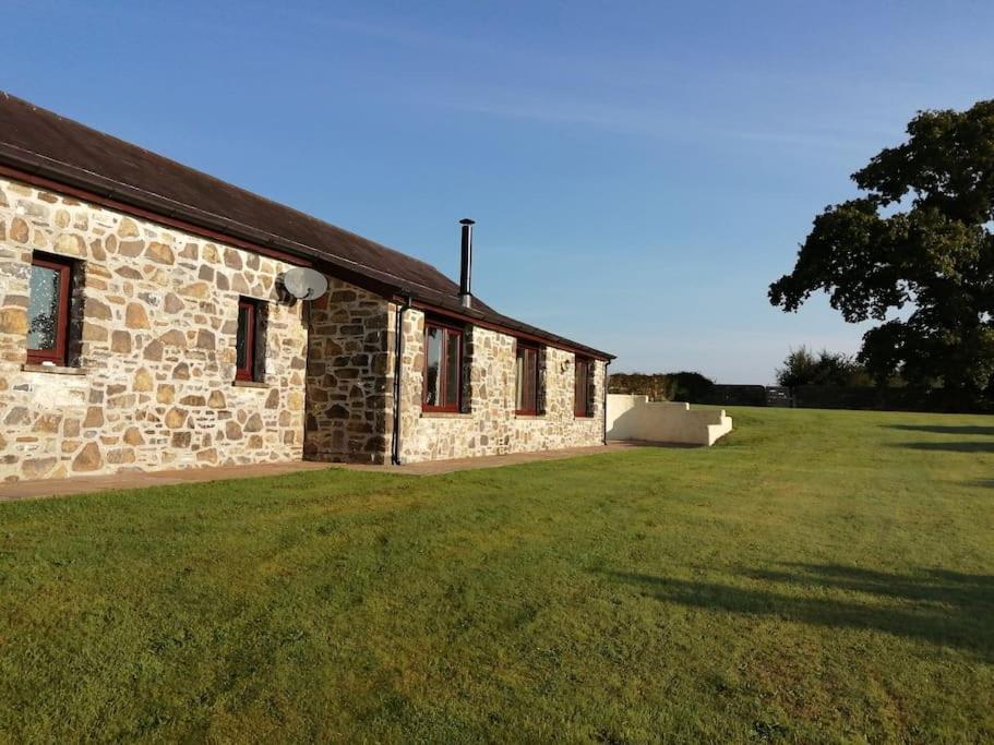 Апартаменты The Barn. Кармартен Экстерьер фото